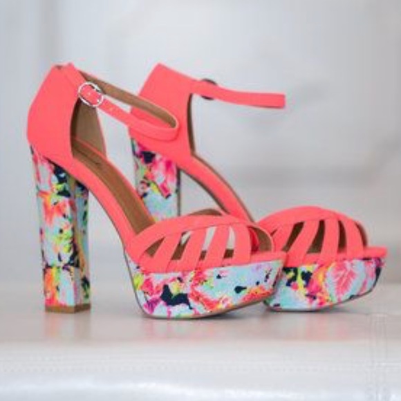 Qupid Melodic Tones Strappy Heel Coral - Picture 1 of 4